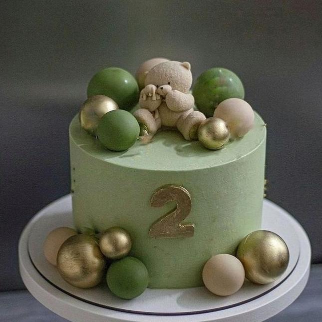 Торт детский с шоколадной фигуркой