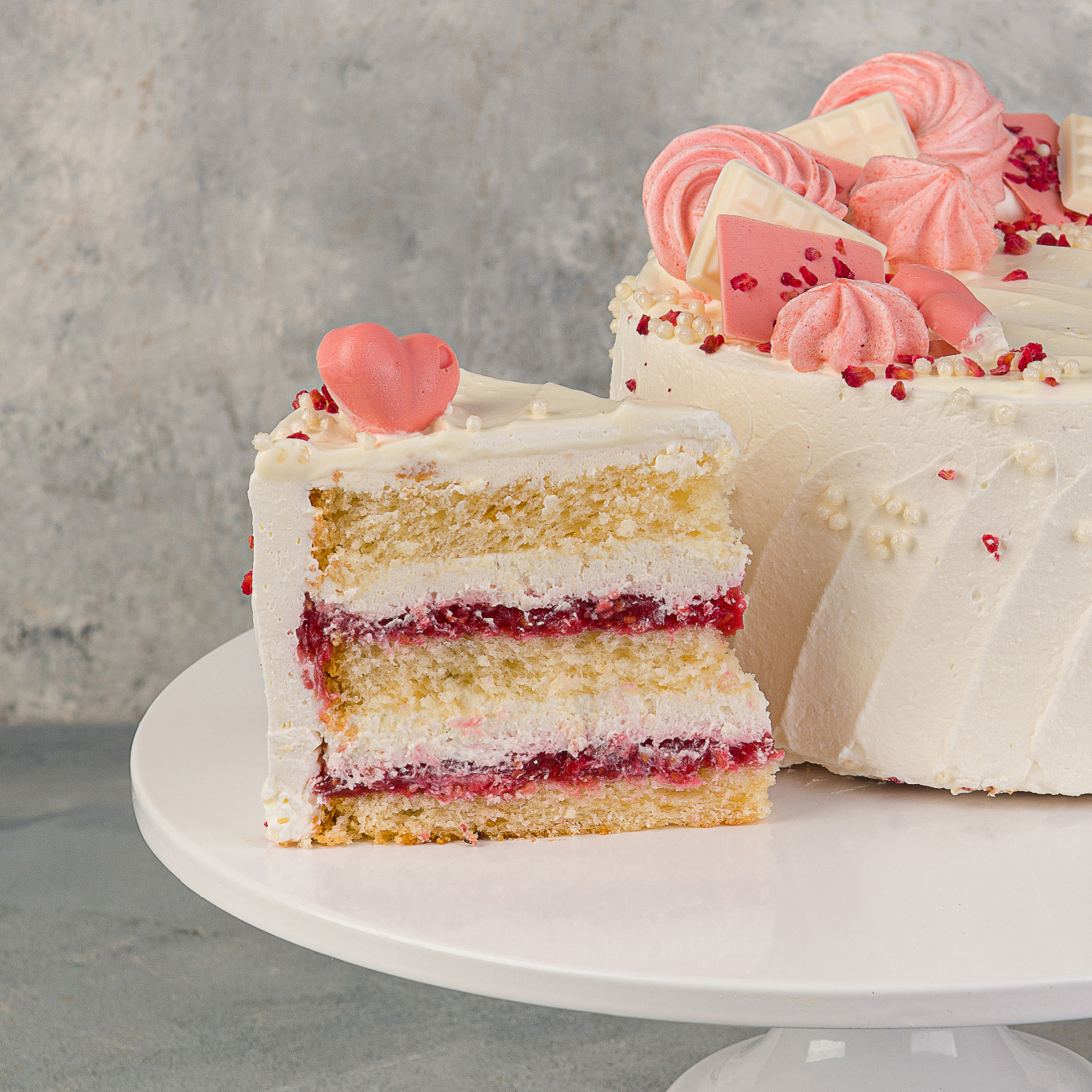 Торт малиновый аромат