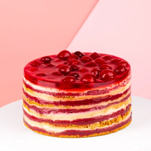 Торт «Медовик малиновый»